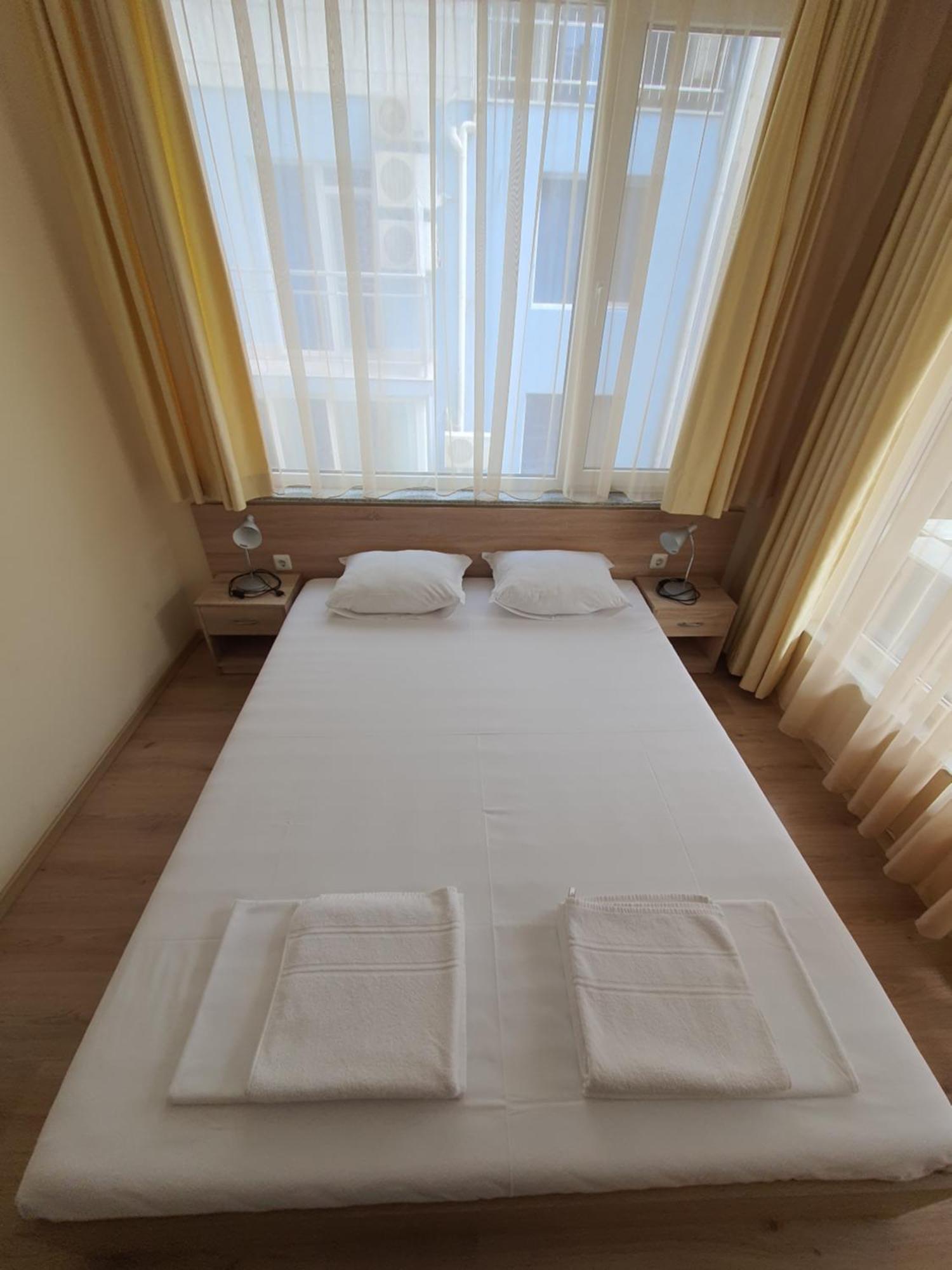 Таня 10 Apartment Поморие Екстериор снимка